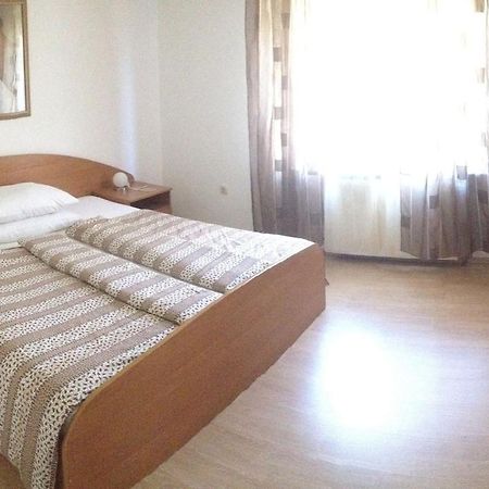 Apartmani Bosko Baraban Dugi Rat Esterno foto